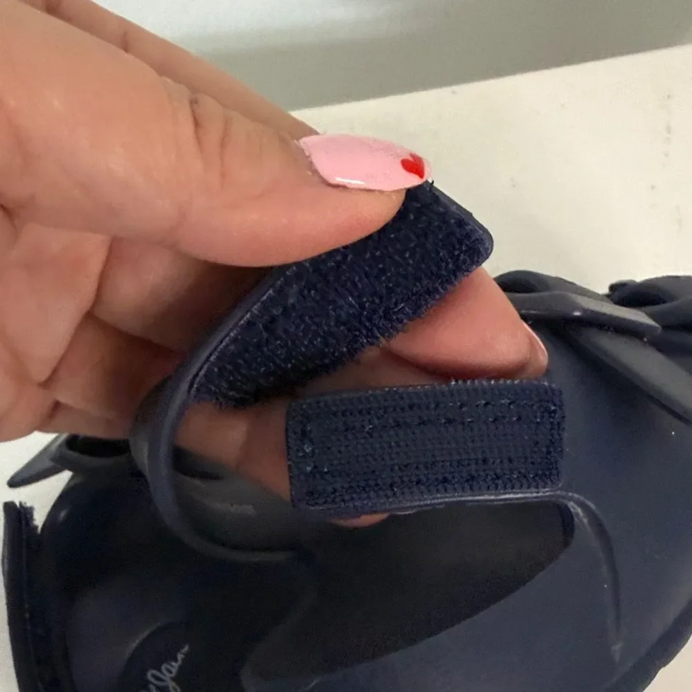 Cat & Jack Dark Blue Kids Sandals- toddler 7
